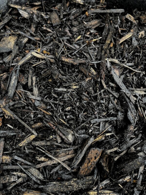 Black Cedar Mulch, 2 cu. ft. bag (56 litres) - Image 2