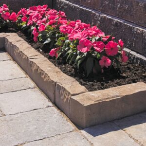 Oaks Fronterra Curb